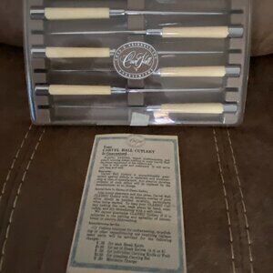 Carvel Hall Steak knife set